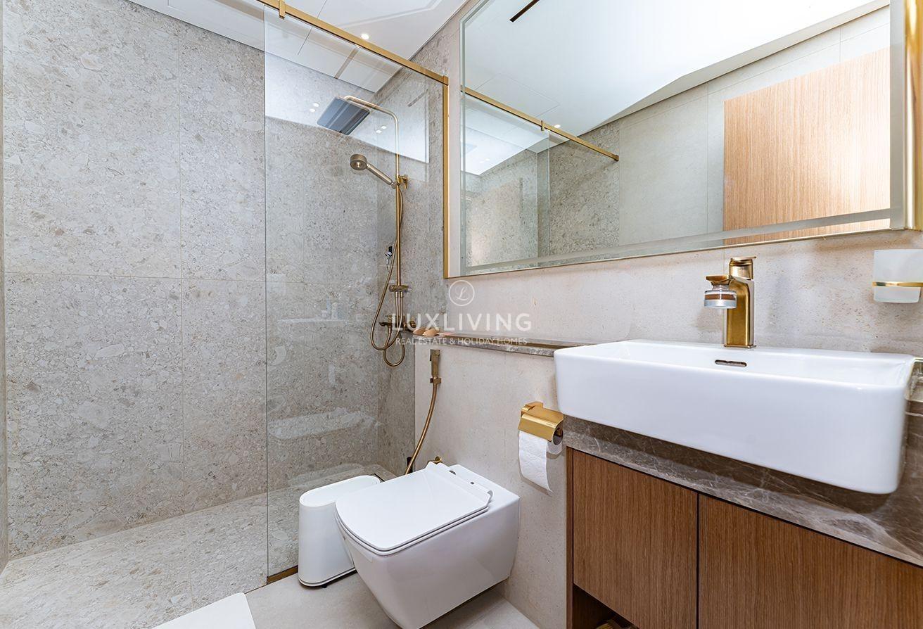 Ready To MoveIN | Fully Furnished | Prime Location photo 14