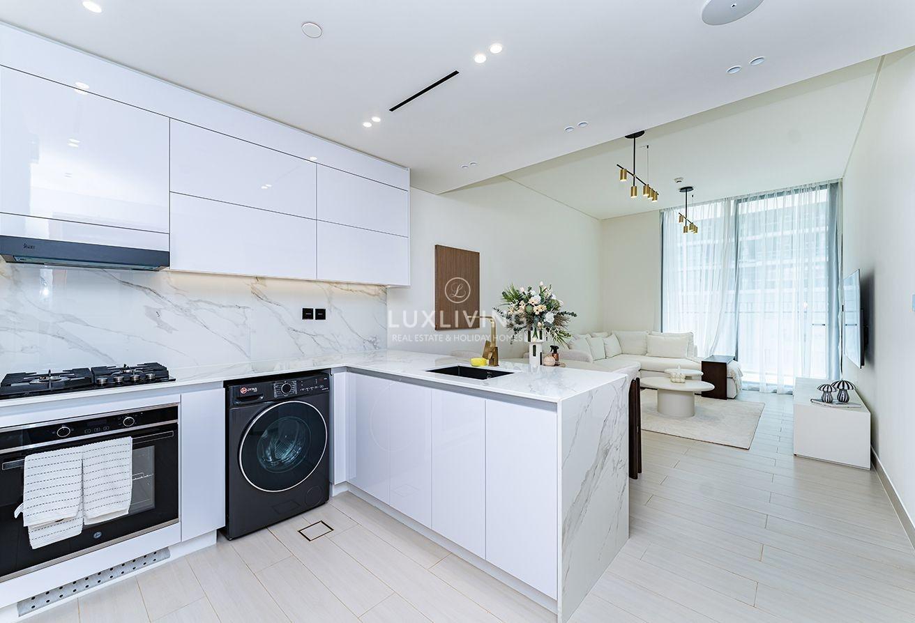 Ready To MoveIN | Fully Furnished | Prime Location photo 7