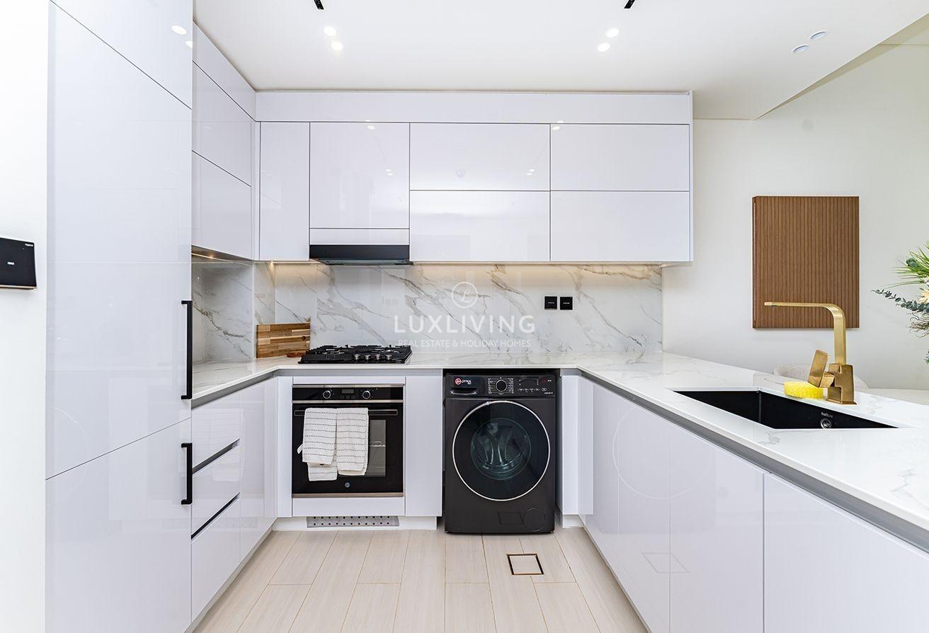Ready To MoveIN | Fully Furnished | Prime Location photo 9