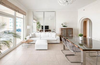 Apartment - 2 Bedrooms - 3 Bathrooms for sale in Al Dabas - Shoreline Apartments - Palm Jumeirah - Dubai
