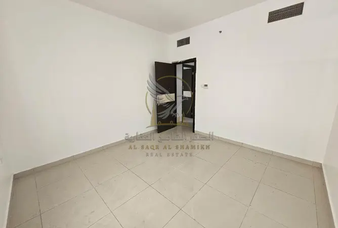153762296 - Property Image 3