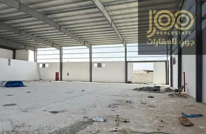 Warehouse - Studio - 2 Bathrooms for rent in Umm Al Thuoob - Umm Al Quwain