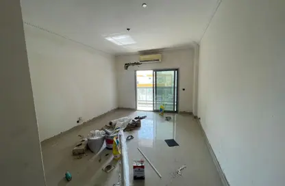 Apartment - 1 Bedroom - 1 Bathroom for rent in Al Majaz 2 - Al Majaz - Sharjah Apartment - 1 Bedroom - 1 Bathroom for rent in Al Majaz 2 - Al Majaz - Sharjah