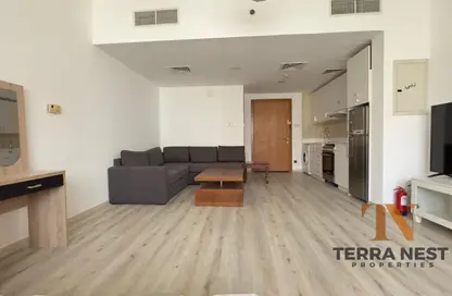 شقة - 1 حمام للايجار في روز2 - حدائق الإمارات 1 - قرية جميرا الدائرية - دبي