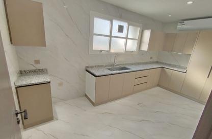 Villa - 5 - 6 for rent in Al Shamkha - Abu Dhabi