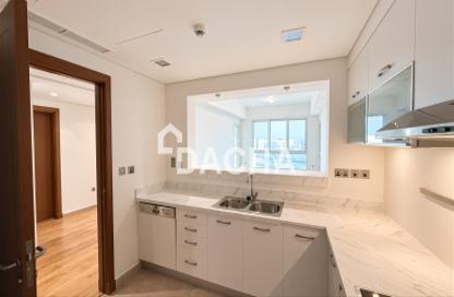 Apartment - 3 - 4 for rent in Marina Residences 3 - Marina Residences - Palm Jumeirah - Dubai