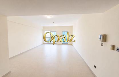 Apartment - 1 - 2 for rent in Dubai Arch - JLT Cluster G - Jumeirah Lake Towers - Dubai