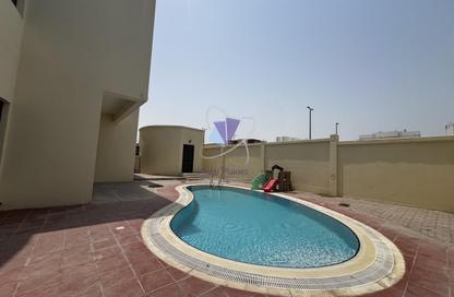Villa - 6 - 7 for rent in Cornich Al Khalidiya - Al Khalidiya - Abu Dhabi