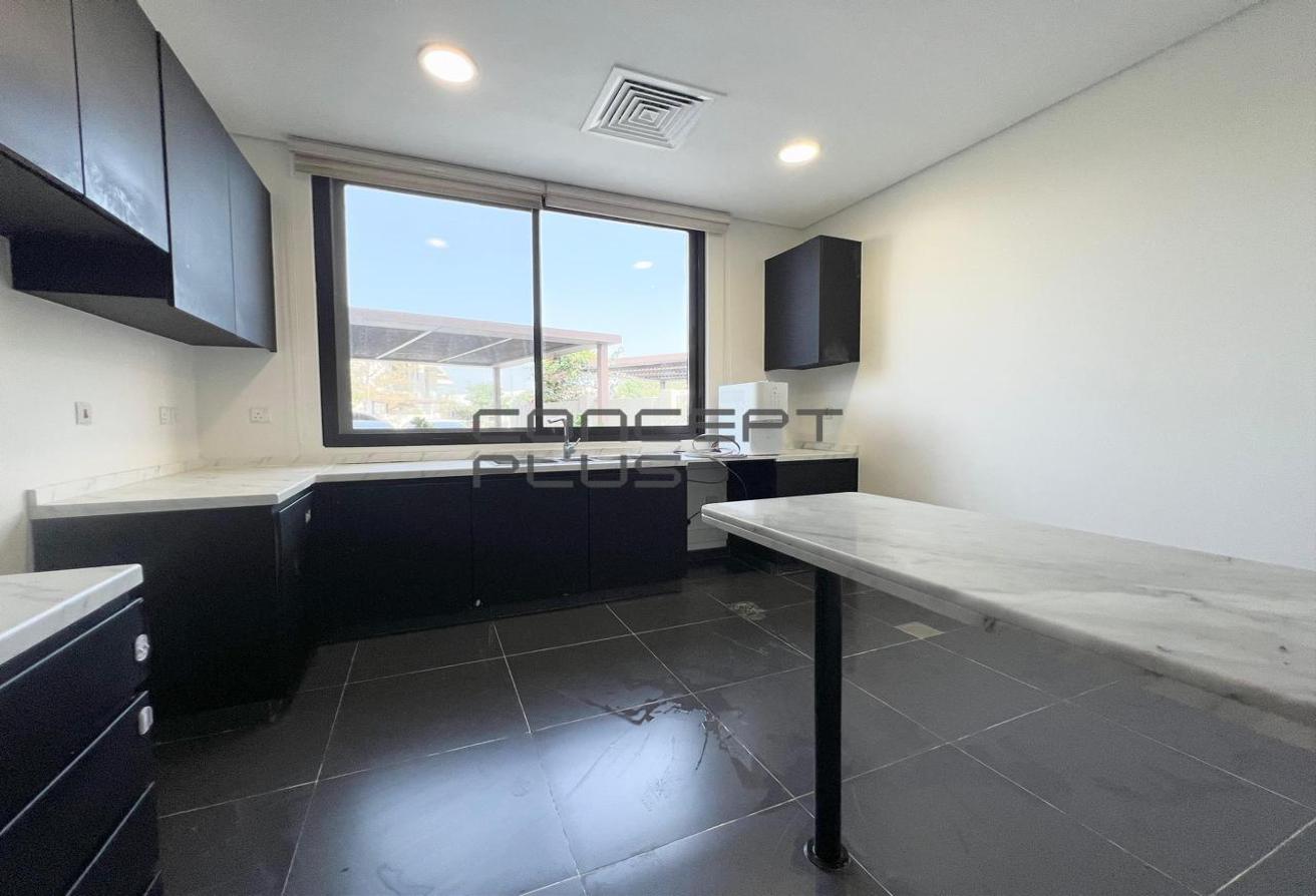 Single Row | for Family | Ready to Move-in photo 24