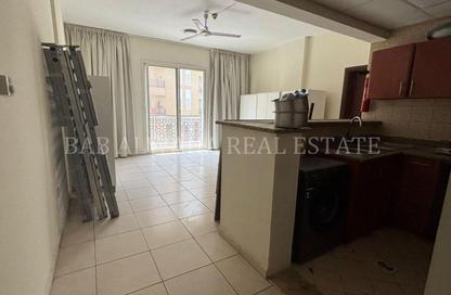 Apartment - 1 - 2 for sale in Building IC1-EMR-06 - Emirates Cluster - International City - Dubai