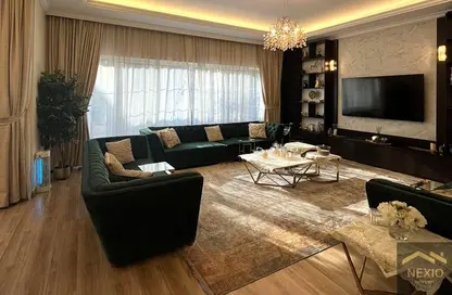 Villa - 4 Bedrooms - 5 Bathrooms for rent in Nad Al Sheba Villas - Nad Al Sheba 3 - Nad Al Sheba - Dubai