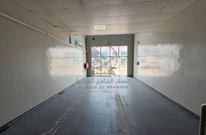 Warehouse - Studio - 1 for rent in Industrial Building 13 - Industrial Area 13 - Sharjah Industrial Area - Sharjah