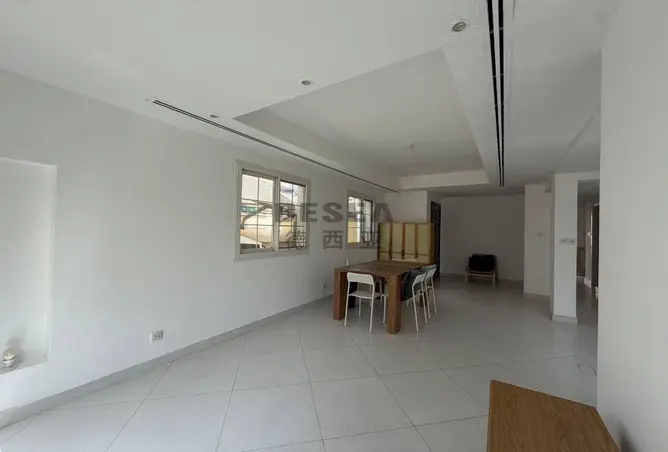 128850420 - Property Image 3