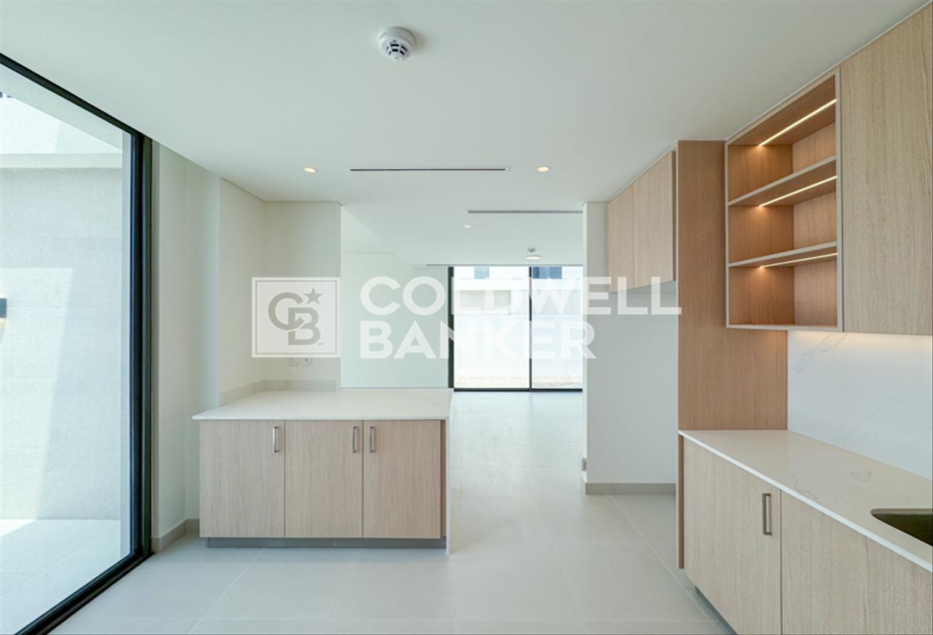 Brand New | Golf Course View | Community Expert photo 6