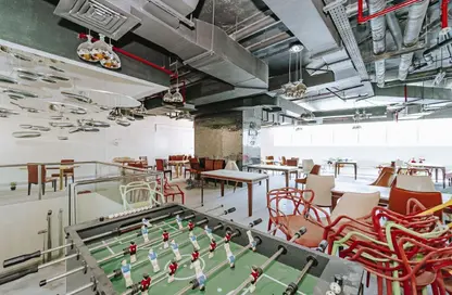 Shop - Studio - 1 Bathroom for rent in Bay Central 3 - Dubai Marina - Dubai