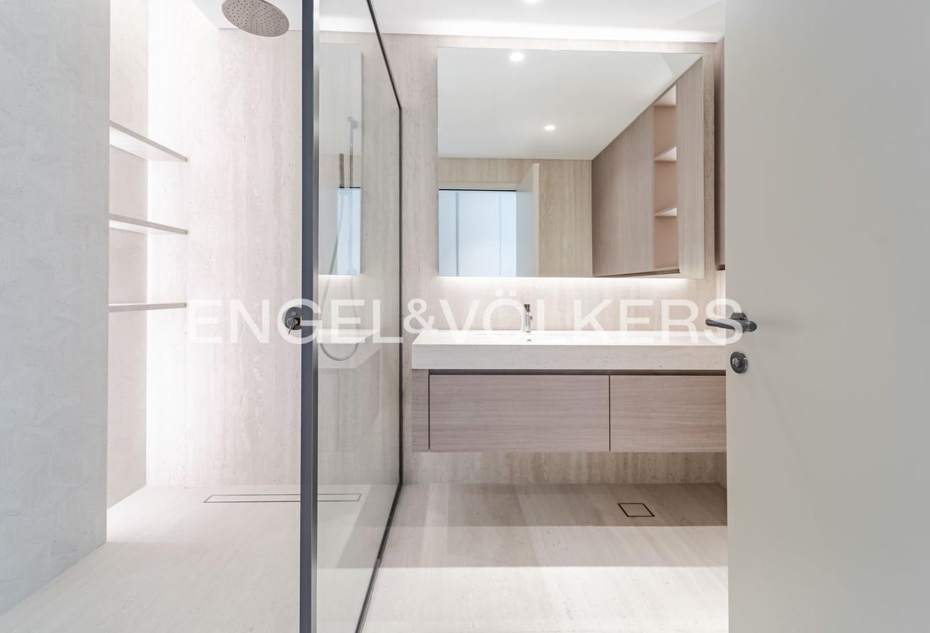 Luxury Living | Beach Front | Corner Unit photo 11