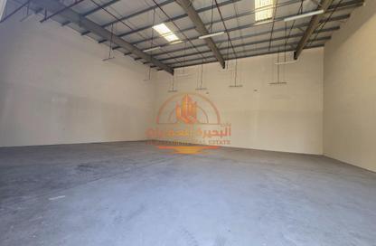 Warehouse - Studio - 1 Bathroom for rent in Umm Al Thuoob - Umm Al Quwain
