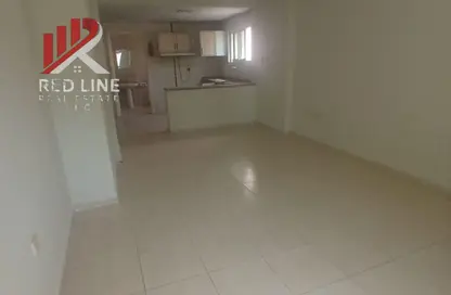 شقة - 1 حمام للايجار في بناية طلال - المجرة - الشارقة