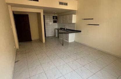 Apartment - Studio - 1 Bathroom for rent in The Icon Casa 2 - Al Rashidiya 3 - Al Rashidiya - Ajman