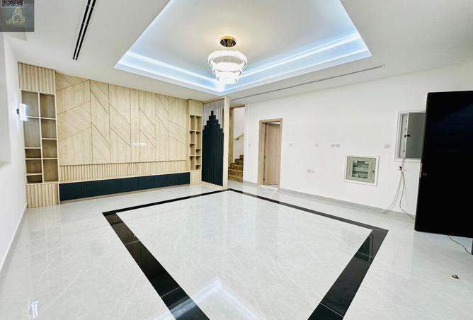 82784039 - Property Image 3