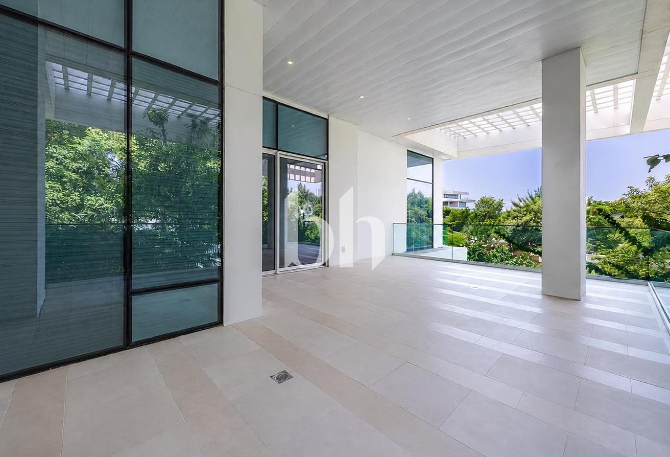 Ground Floor | Private Garden | Rare to Market photo 10