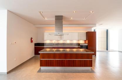 Apartment - 1 Bedroom - 2 Bathrooms for rent in Maze Tower - Sheikh Zayed Road - Dubai Apartment - 1 Bedroom - 2 Bathrooms for rent in Maze Tower - Sheikh Zayed Road - Dubai