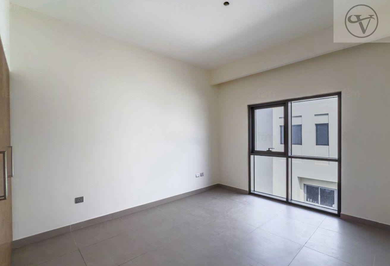 Ready to move | Maids Room | Close to Amenities photo 9