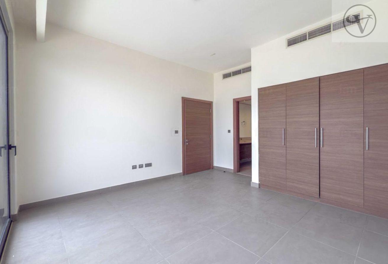 Ready to move | Maids Room | Close to Amenities photo 11