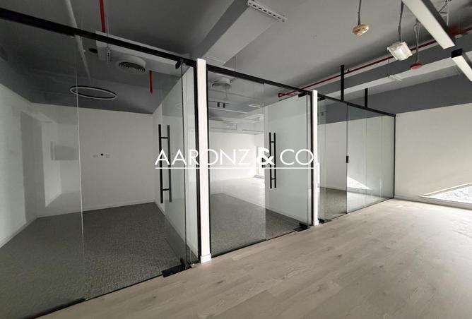 76973585 - Property Image 2