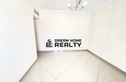 شقة - غرفة نوم - 1 حمام للايجار في رشيد تاور 4 - التعاون - الشارقة