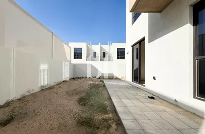 تاون هاوس - 3 غرف نوم - 4 حمامات للايجار في مساكن نسمه - ّالطي - الشارقة