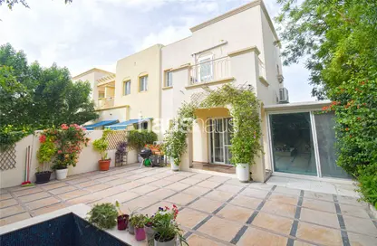 فيلا - 2 غرف نوم - 3 حمامات للبيع في الينابيع 2 - الينابيع - دبي