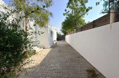 فيلا - 3 غرف نوم - 4 حمامات للايجار في فلل الجميرا 2 - جميرا 2 - جميرا - دبي