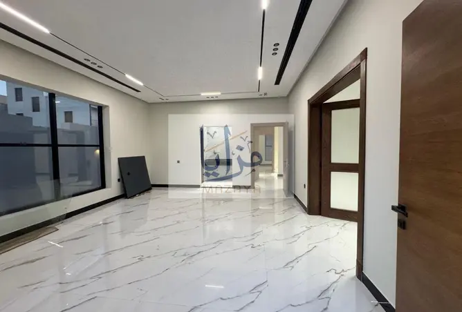 126086289 - Property Image 3
