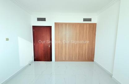 Apartment - 3 Bedrooms - 3 Bathrooms for rent in Al Mamzar - Al Mamzar - Sharjah - Sharjah