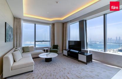 Apartment - 1 Bedroom - 2 Bathrooms for sale in The Palm Tower - Palm Jumeirah - Dubai