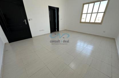 Apartment - 1 - 2 for rent in Mohamed Bin Zayed Centre - Mohamed Bin Zayed City - Abu Dhabi