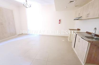 Apartment - Studio - 1 Bathroom for rent in Street 20 - Al Nahda - Sharjah Apartment - Studio - 1 Bathroom for rent in Street 20 - Al Nahda - Sharjah