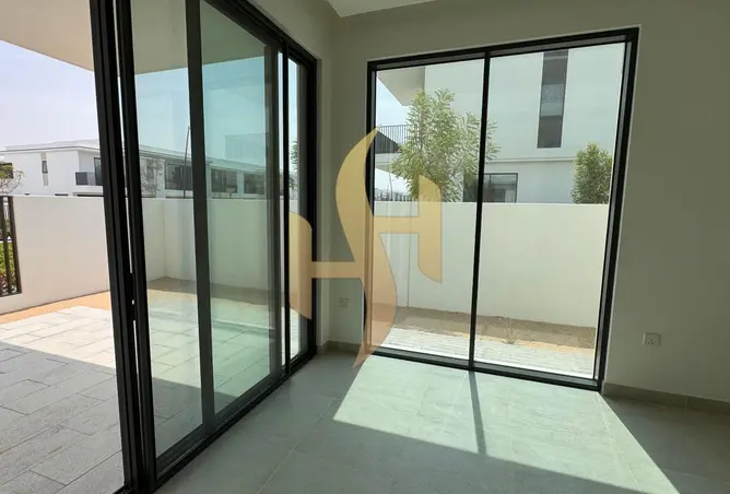 145510992 - Property Image 3