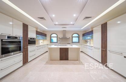Villa - 5 Bedrooms - 5 Bathrooms for rent in Garden Homes Frond B - Garden Homes - Palm Jumeirah - Dubai