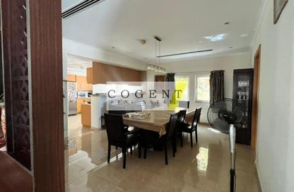 Villa - 4 Bedrooms - 5 Bathrooms for rent in Jumeirah Park - Dubai