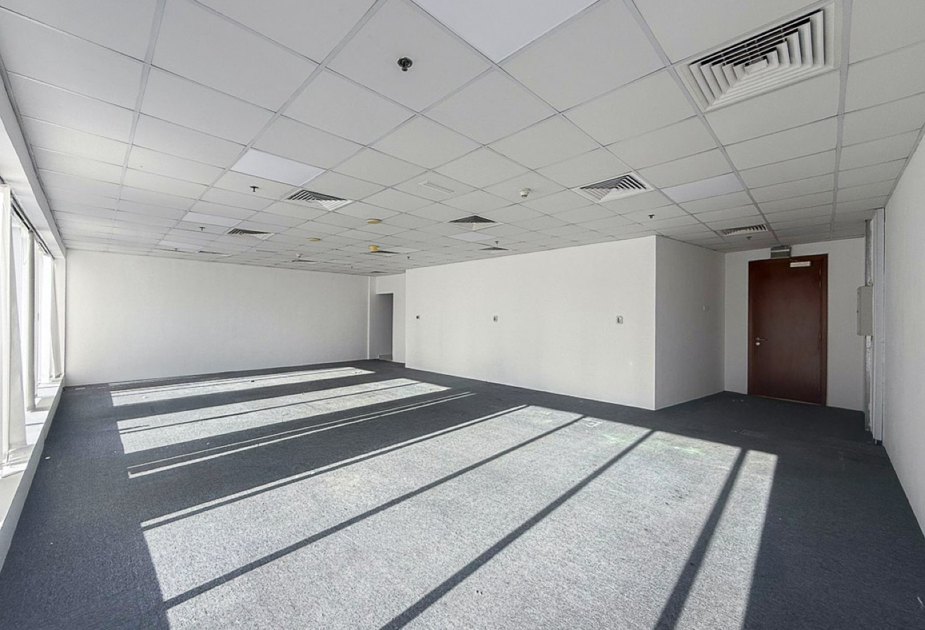 Studio office space in Fifty One Tower, Business Bay: 7