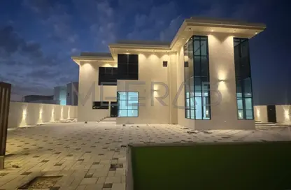 Villa - 4 Bedrooms - 5 Bathrooms for rent in Madinat Hind 3 - Dubai Land - Dubai