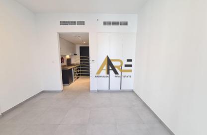 Apartment - Studio - 1 Bathroom for rent in East Village - Aljada - Sharjah