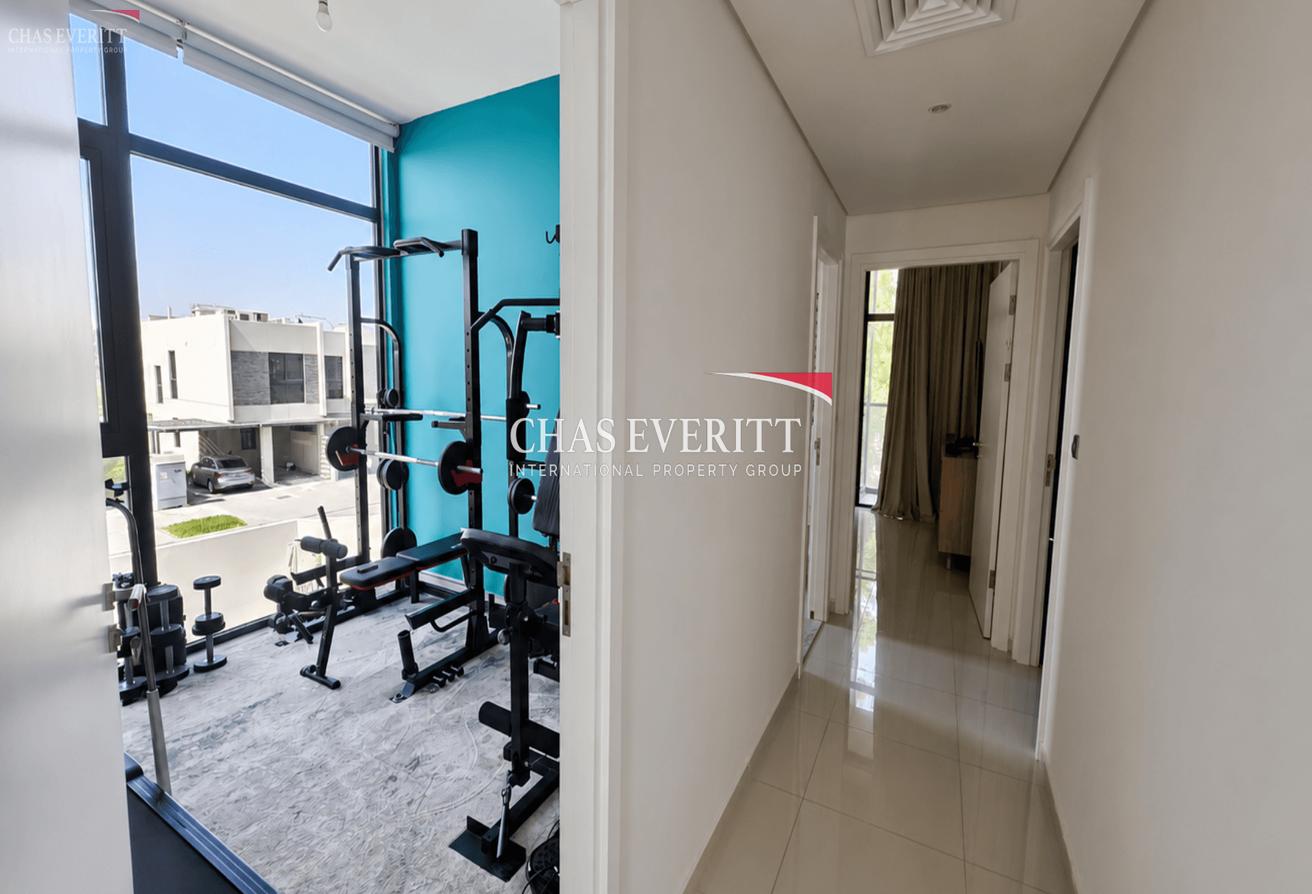 6-Bed Villa +Maid’s | Private Pool | 4,897 Sqft photo 15