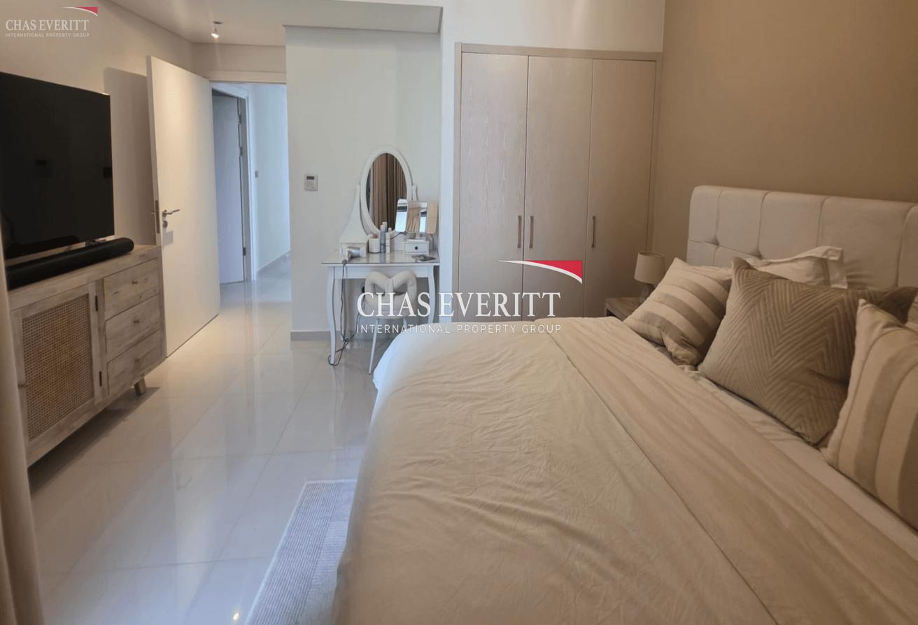 6-Bed Villa +Maid’s | Private Pool | 4,897 Sqft photo 16