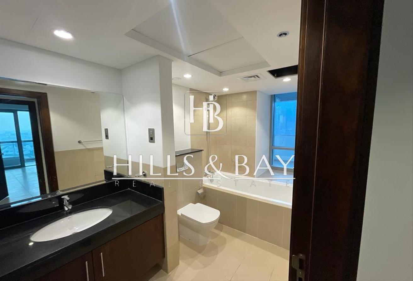 Spacious 1BR | Vacant| Unfurnished | Large Terrace photo 7
