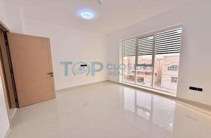 Apartment - 1 Bedroom - 2 Bathrooms for rent in Civic Center - Al Jimi - Al Ain