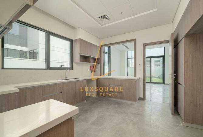 72305985 - Property Image 3