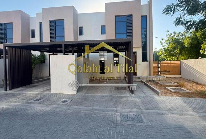98273597 - Property Main Image